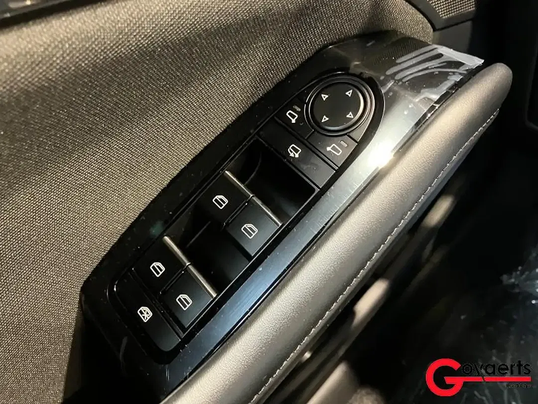 Mazda 3 - Thumbnail 12