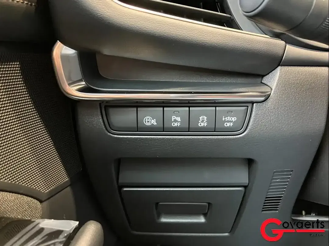 Mazda 3 - Thumbnail 13