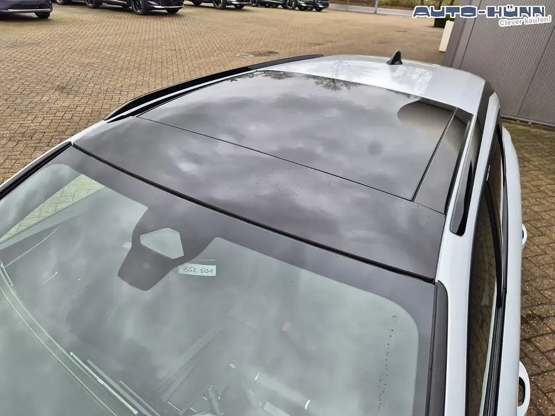 Peugeot 308 - Thumbnail 9