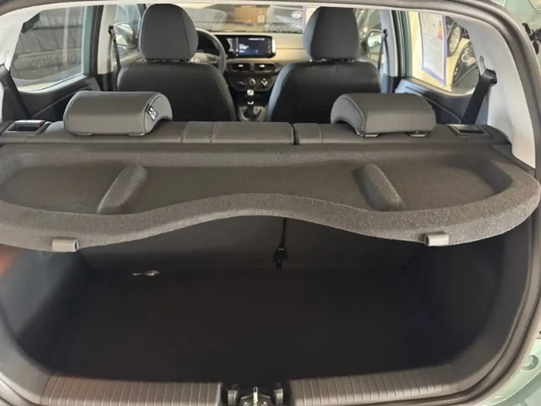 Hyundai i10 - Thumbnail 10