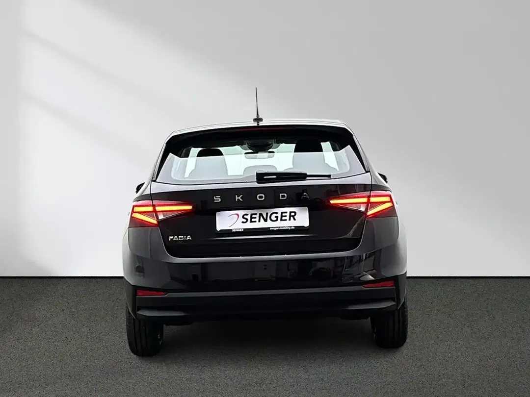 Skoda Fabia - Thumbnail 4