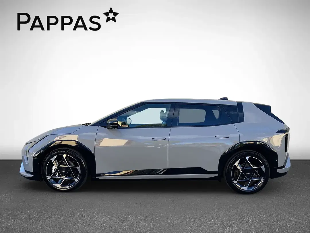 Kia EV4 - Thumbnail 5
