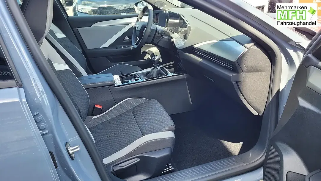 Opel Astra - Thumbnail 10