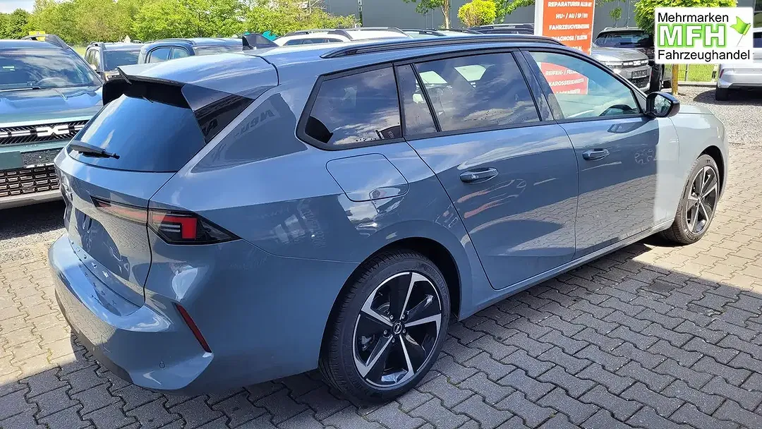 Opel Astra - Thumbnail 4