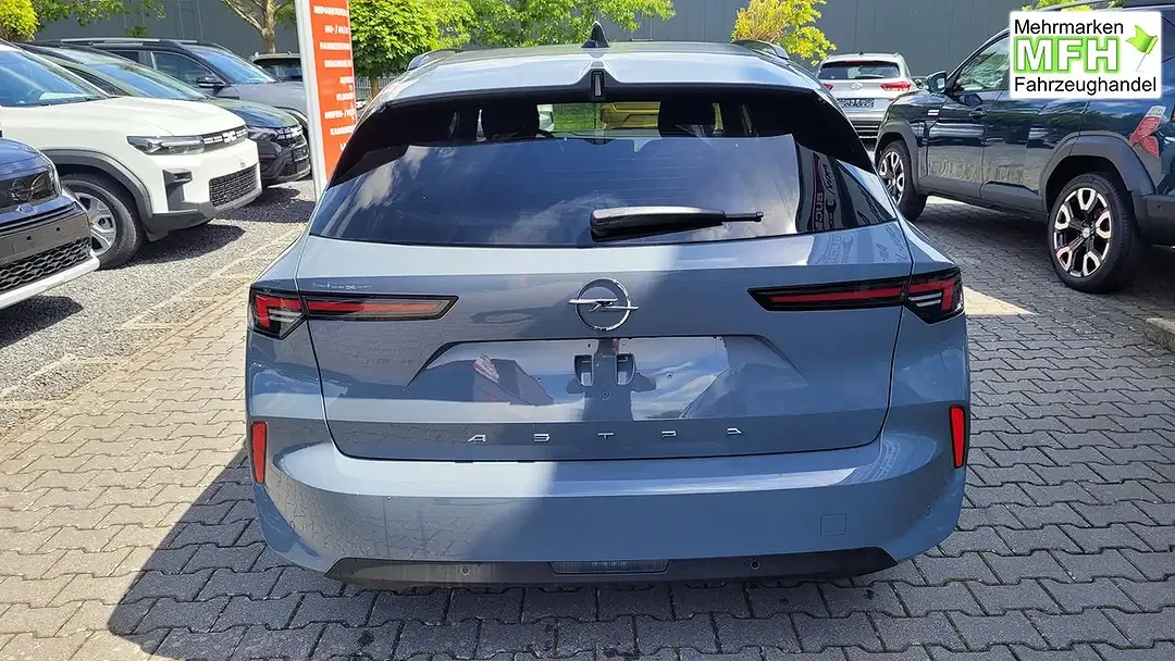 Opel Astra - Thumbnail 5