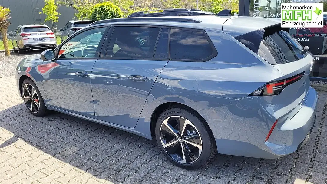 Opel Astra - Thumbnail 6