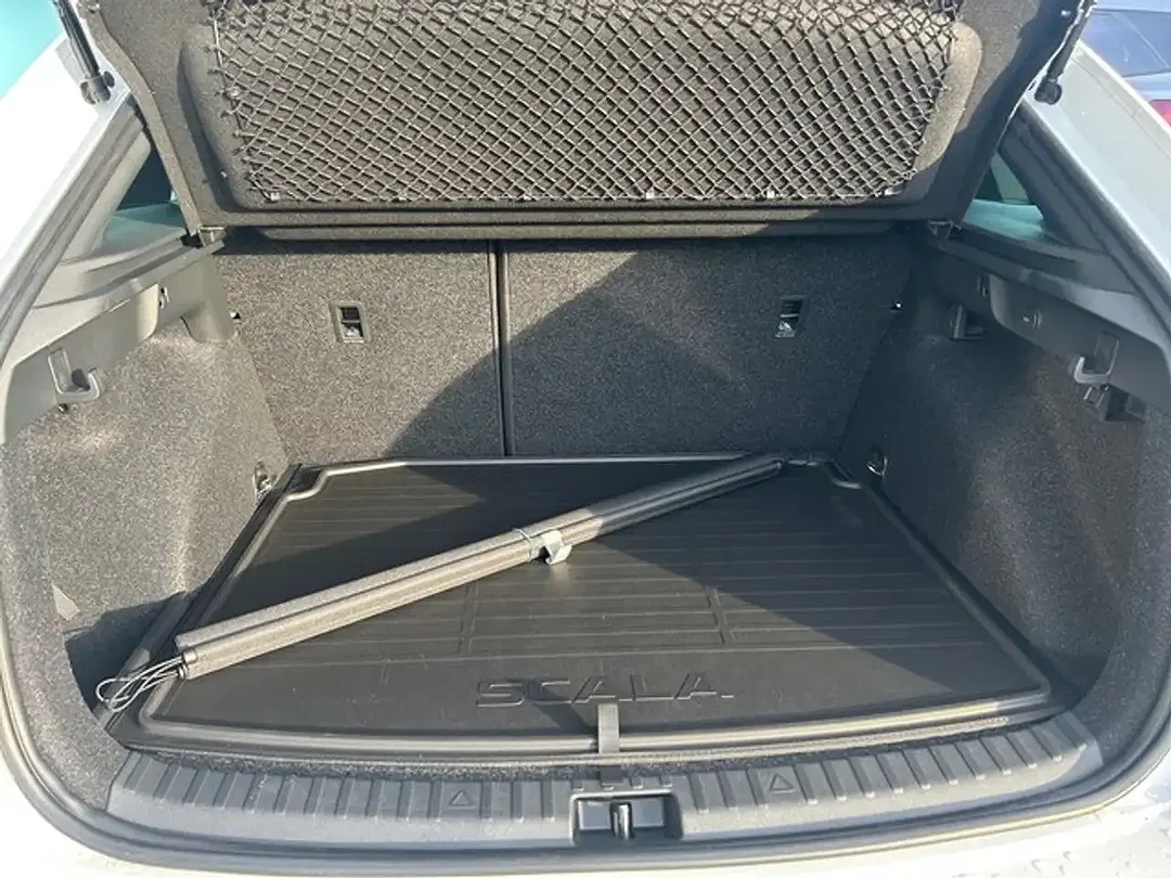 Skoda Scala - Thumbnail 8