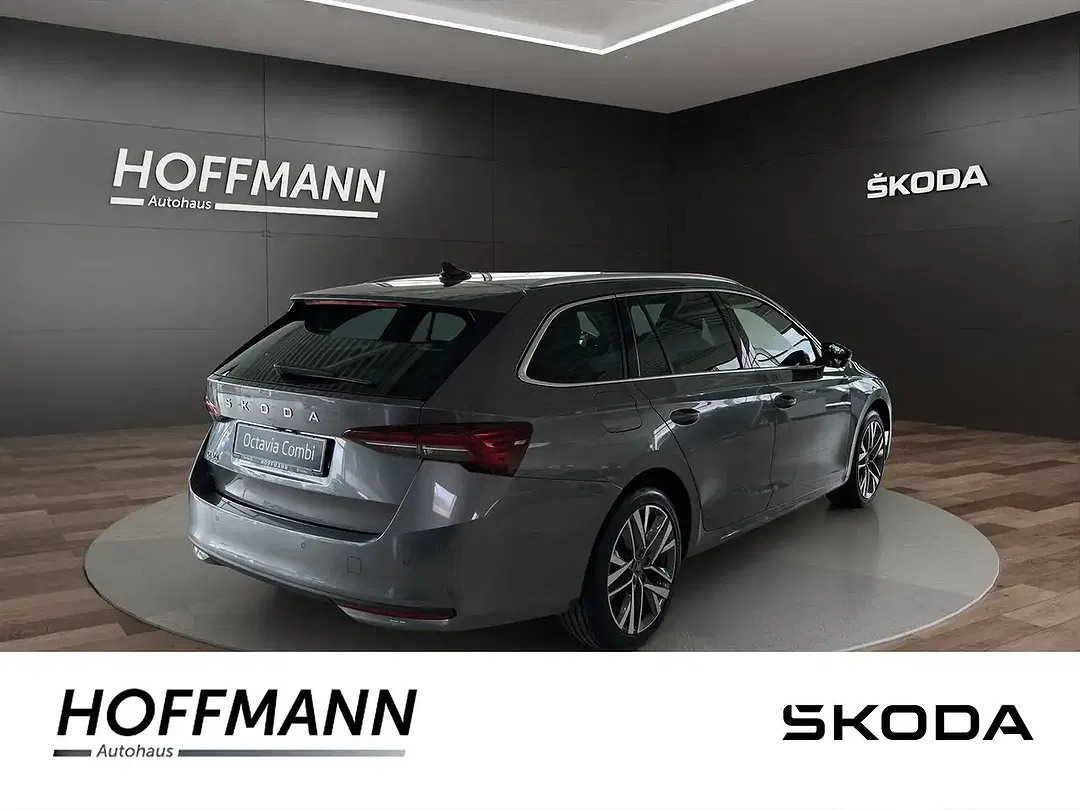 Skoda Octavia - Thumbnail 2