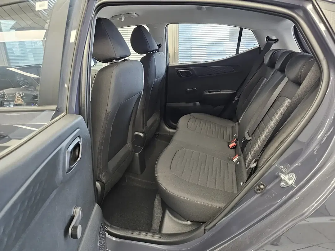 Hyundai i10 - Thumbnail 6
