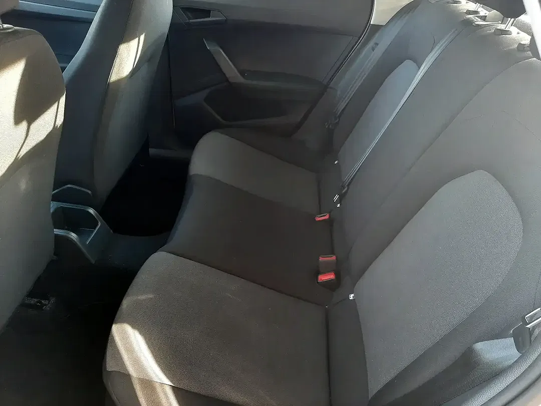 SEAT Ibiza - Thumbnail 10