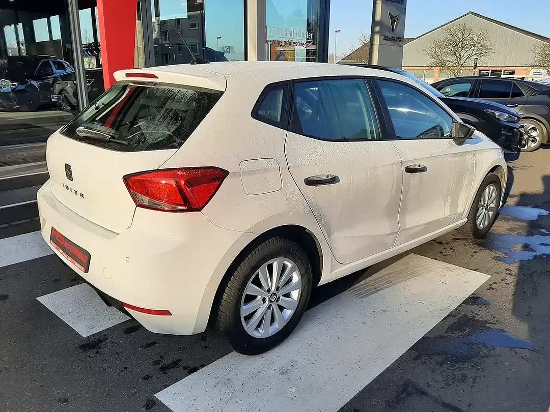 SEAT Ibiza - Thumbnail 5