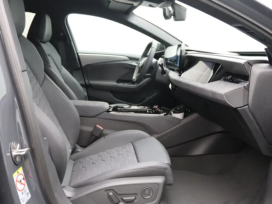 Audi A6 e-tron - Thumbnail 13
