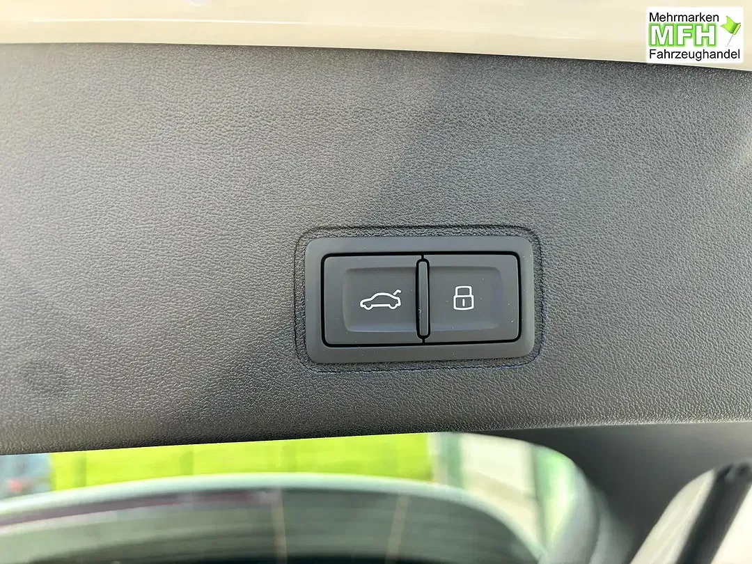 Audi Q3 - Thumbnail 12