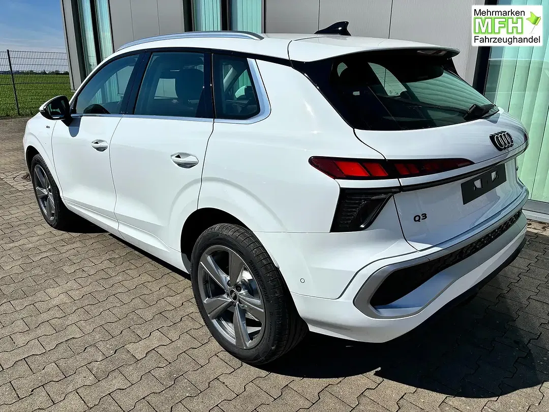 Audi Q3 - Thumbnail 4