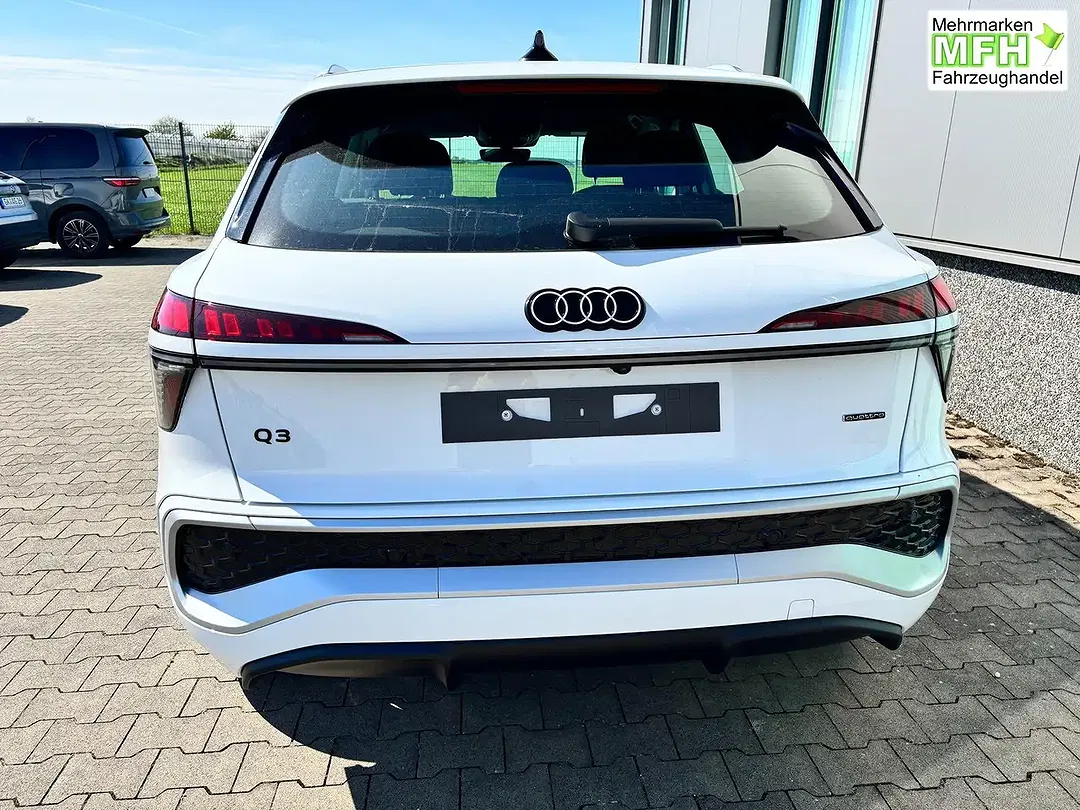 Audi Q3 - Thumbnail 5