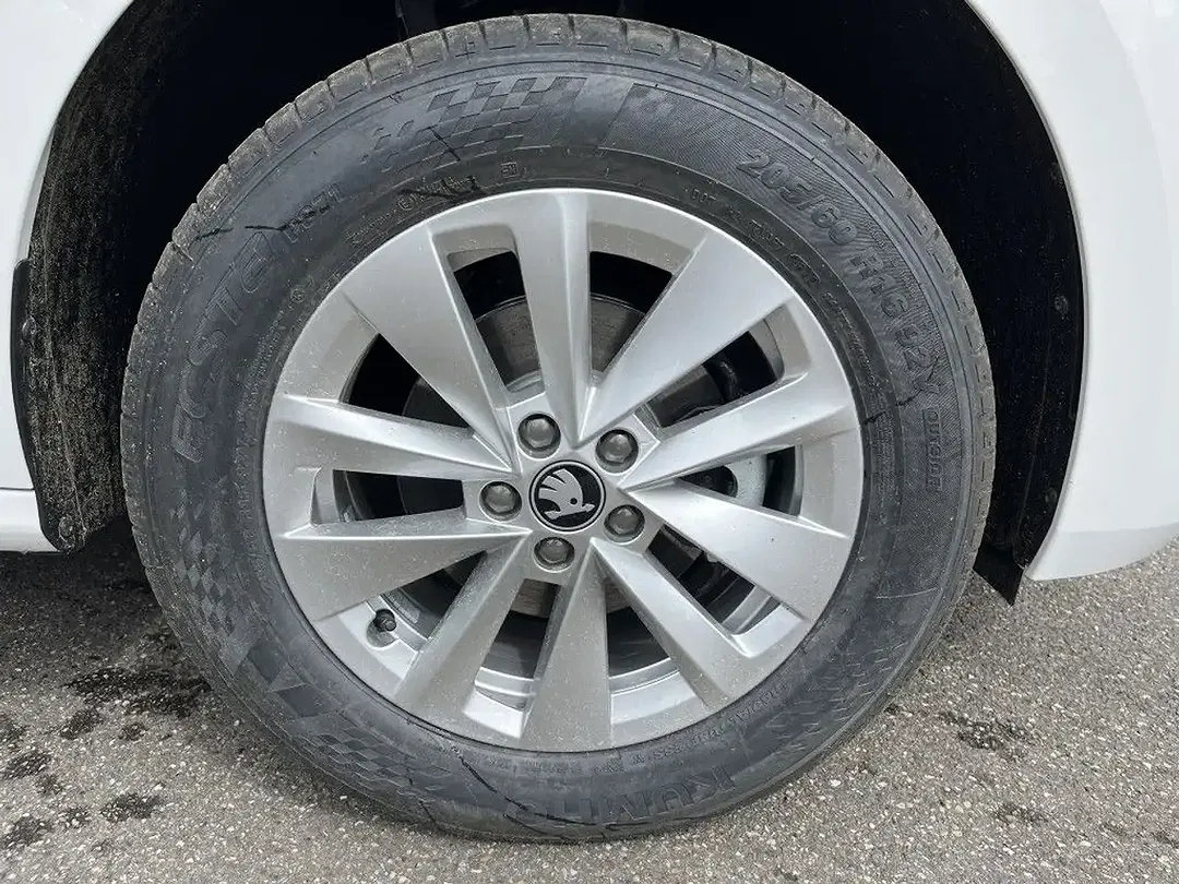 Skoda Kamiq - Thumbnail 10