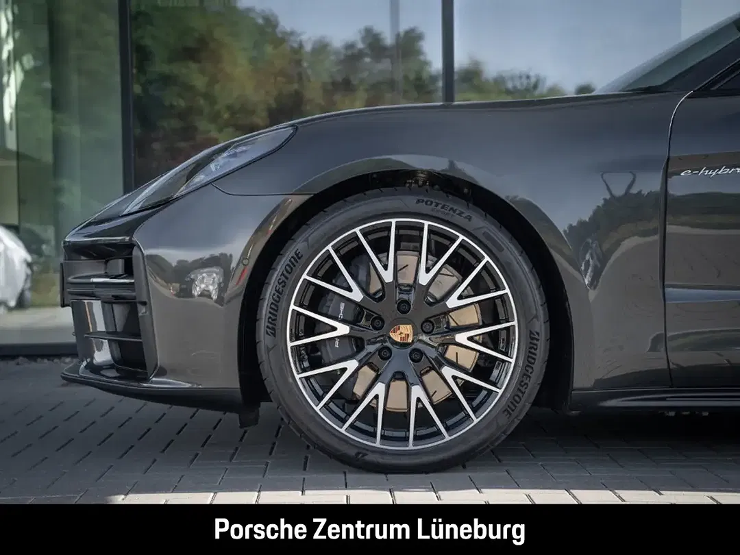 Porsche Panamera - Thumbnail 11