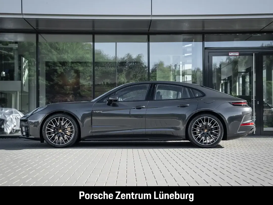 Porsche Panamera - Thumbnail 2
