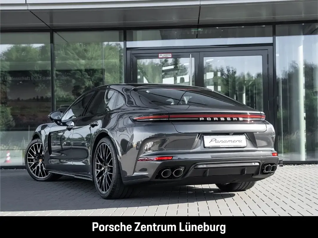 Porsche Panamera - Thumbnail 3