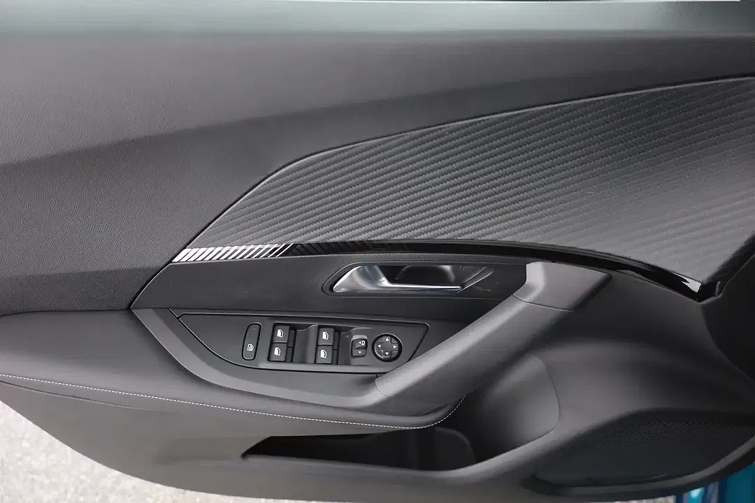 Peugeot 2008 - Thumbnail 19