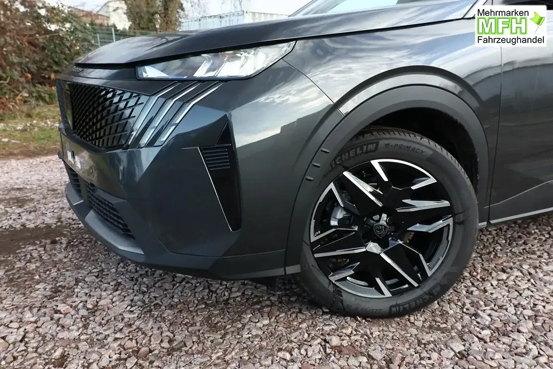 Peugeot 3008 - Thumbnail 4