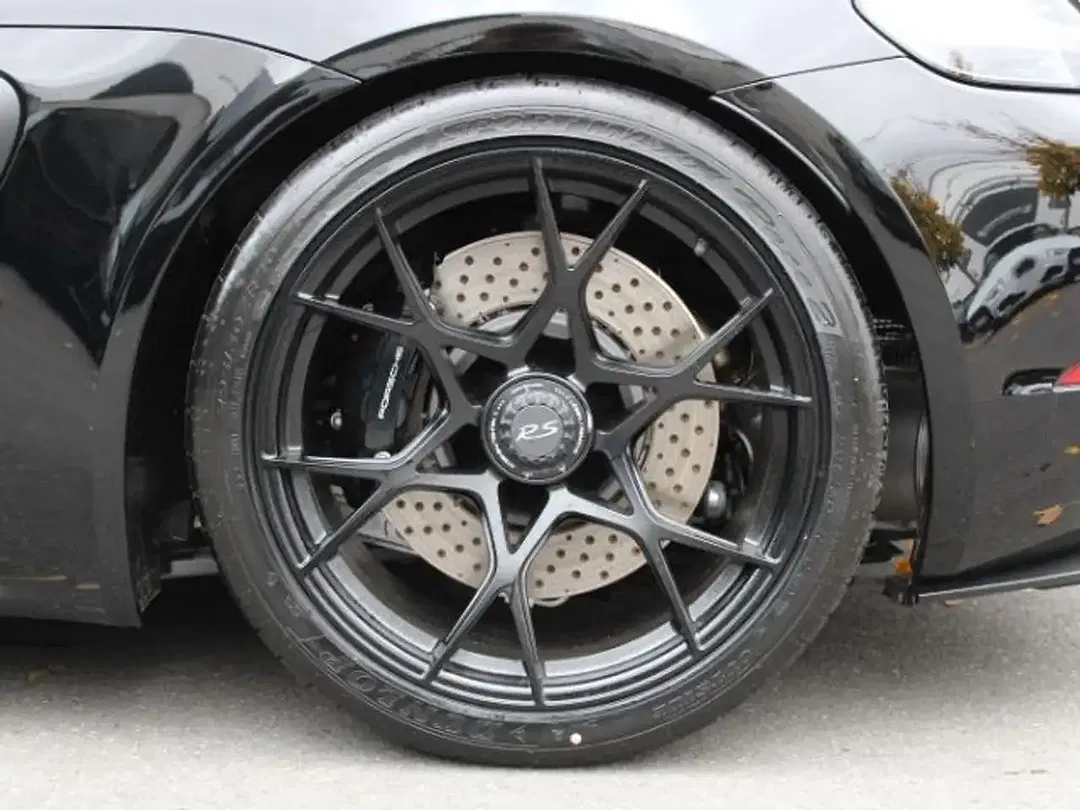 Porsche 718 Spyder - Thumbnail 14