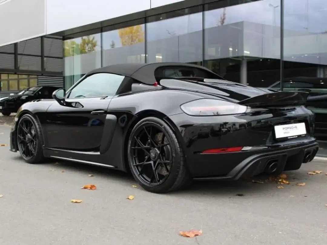 Porsche 718 Spyder - Thumbnail 3