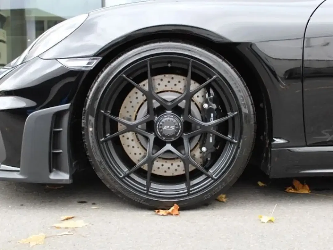Porsche 718 Spyder - Thumbnail 9