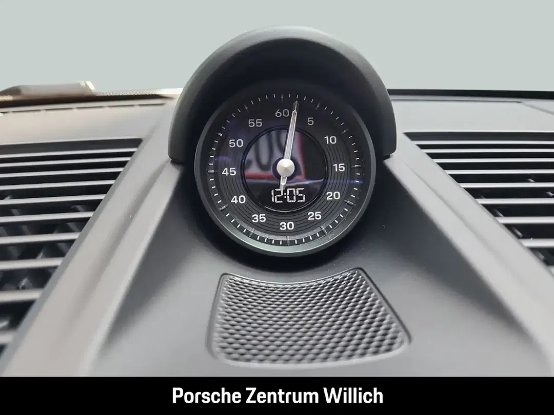 Porsche 992 - Thumbnail 13