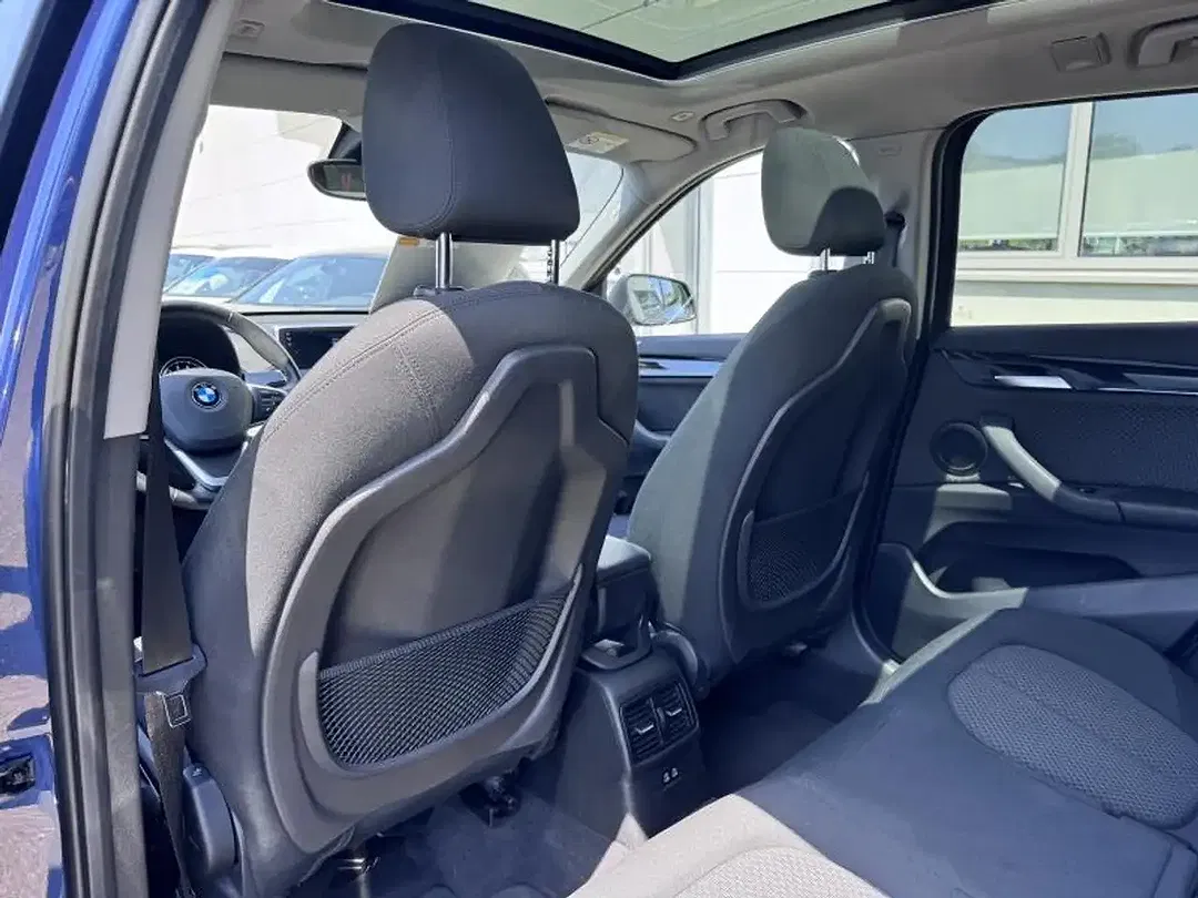 BMW X1 - Thumbnail 12