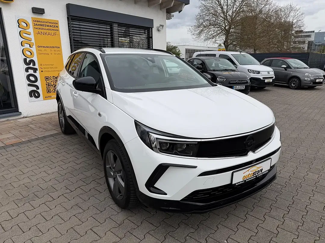 Opel Grandland - Thumbnail 2