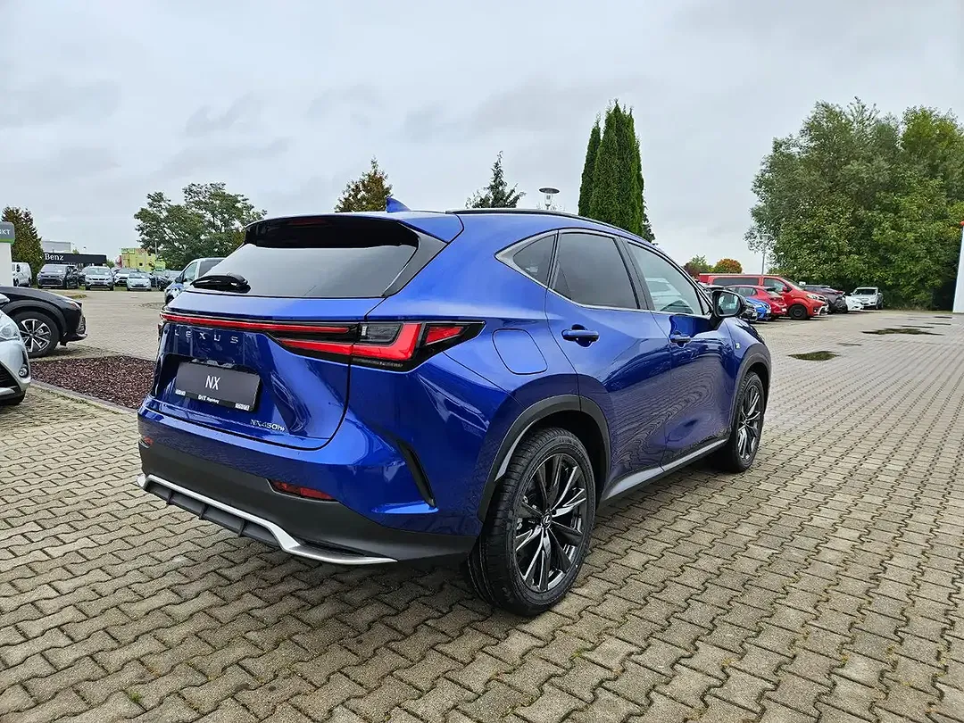 Lexus NX 450h+ - Thumbnail 10