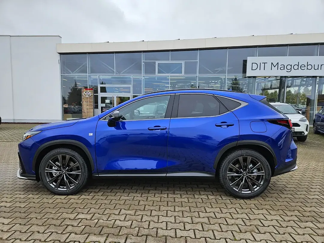 Lexus NX 450h+ - Thumbnail 5