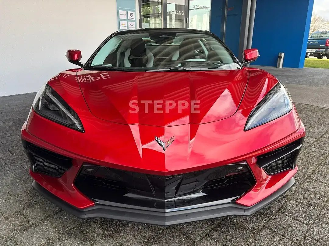 Corvette C8 - Thumbnail 2