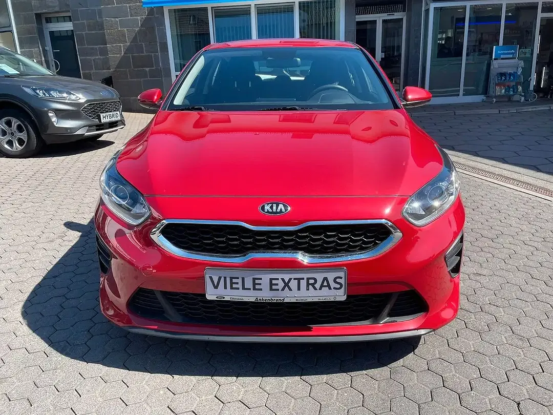 Kia Ceed / cee'd - Thumbnail 2