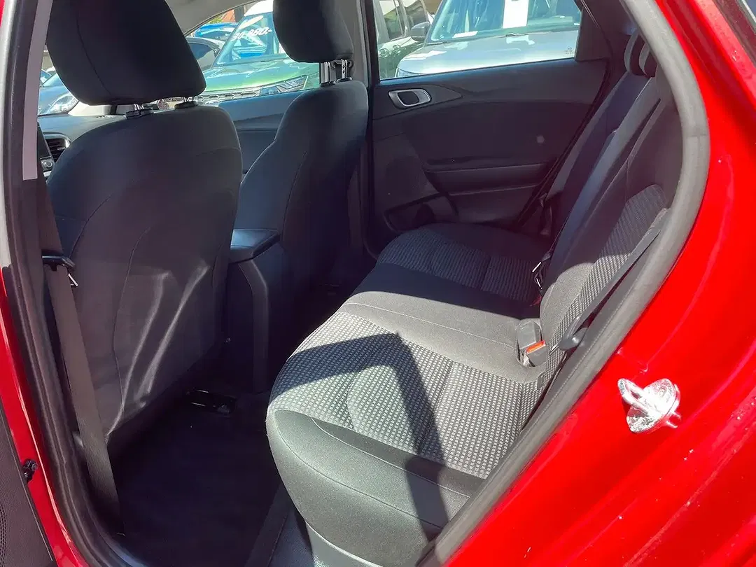 Kia Ceed / cee'd - Thumbnail 8