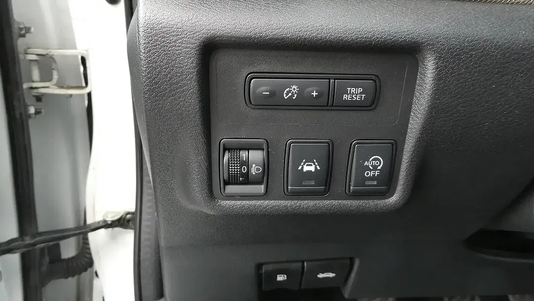 Nissan Micra - Thumbnail 14