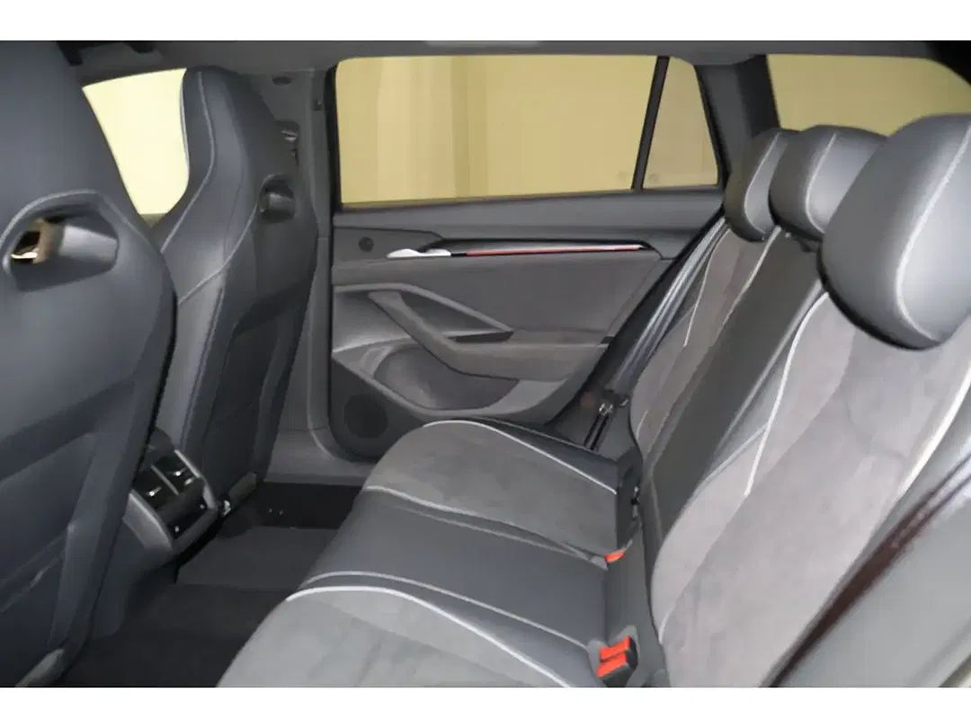 Skoda Superb - Thumbnail 12