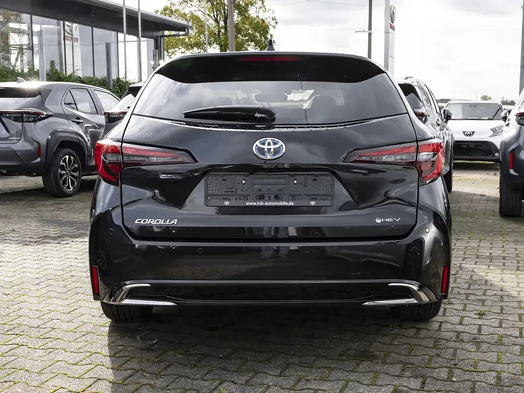 Toyota Corolla - Thumbnail 4