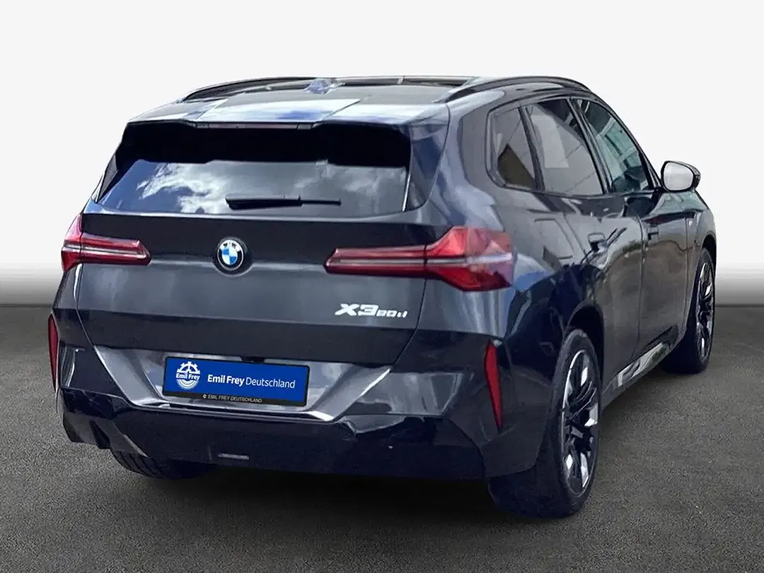 BMW X3 - Thumbnail 2