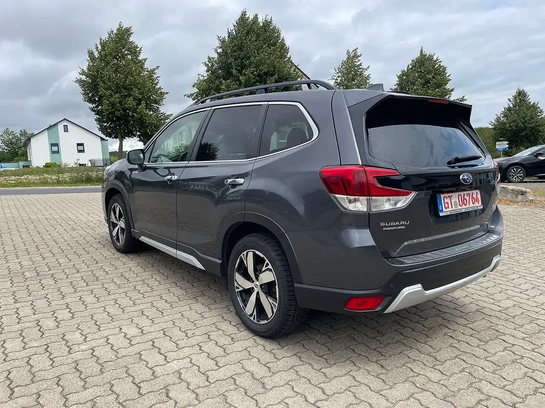 Subaru Forester - Thumbnail 3