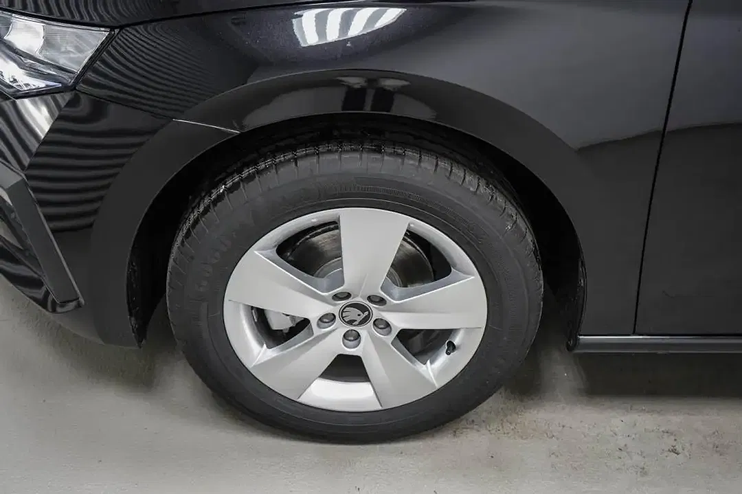 Skoda Scala - Thumbnail 4