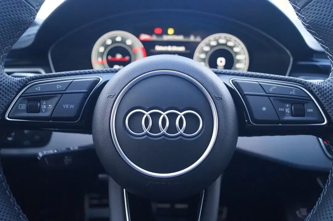 Audi A4 - Thumbnail 18