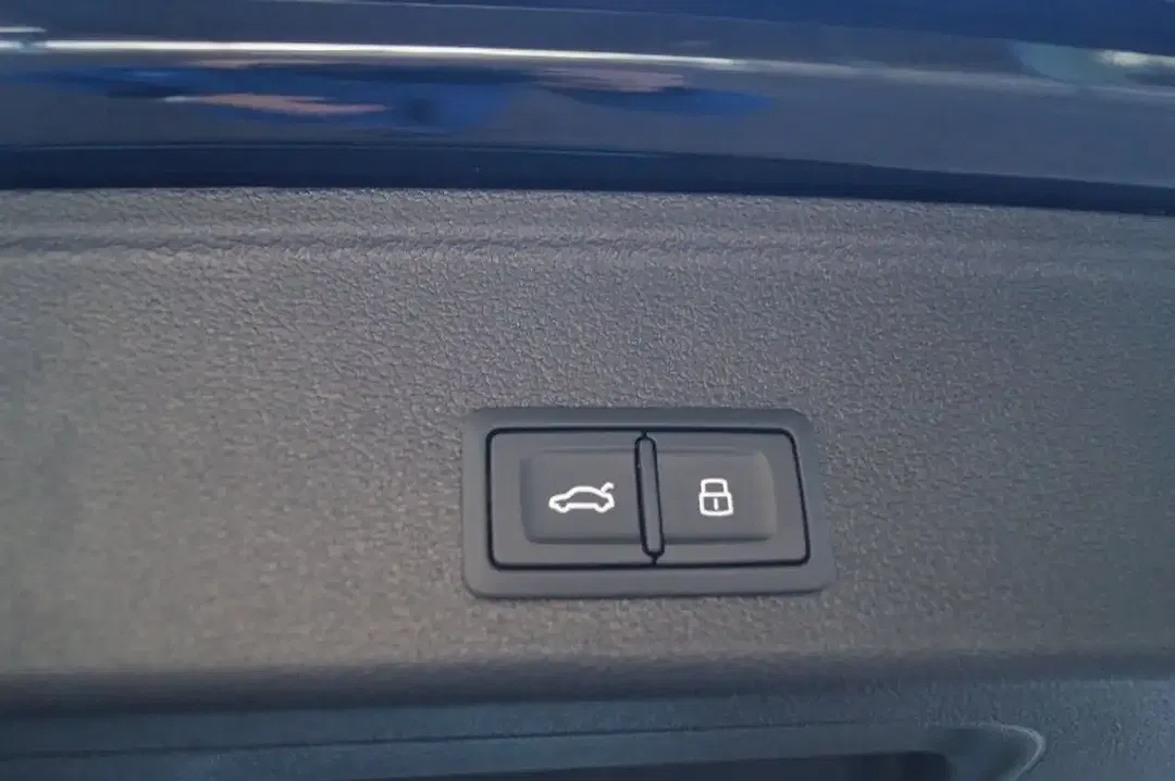 Audi A4 - Thumbnail 47