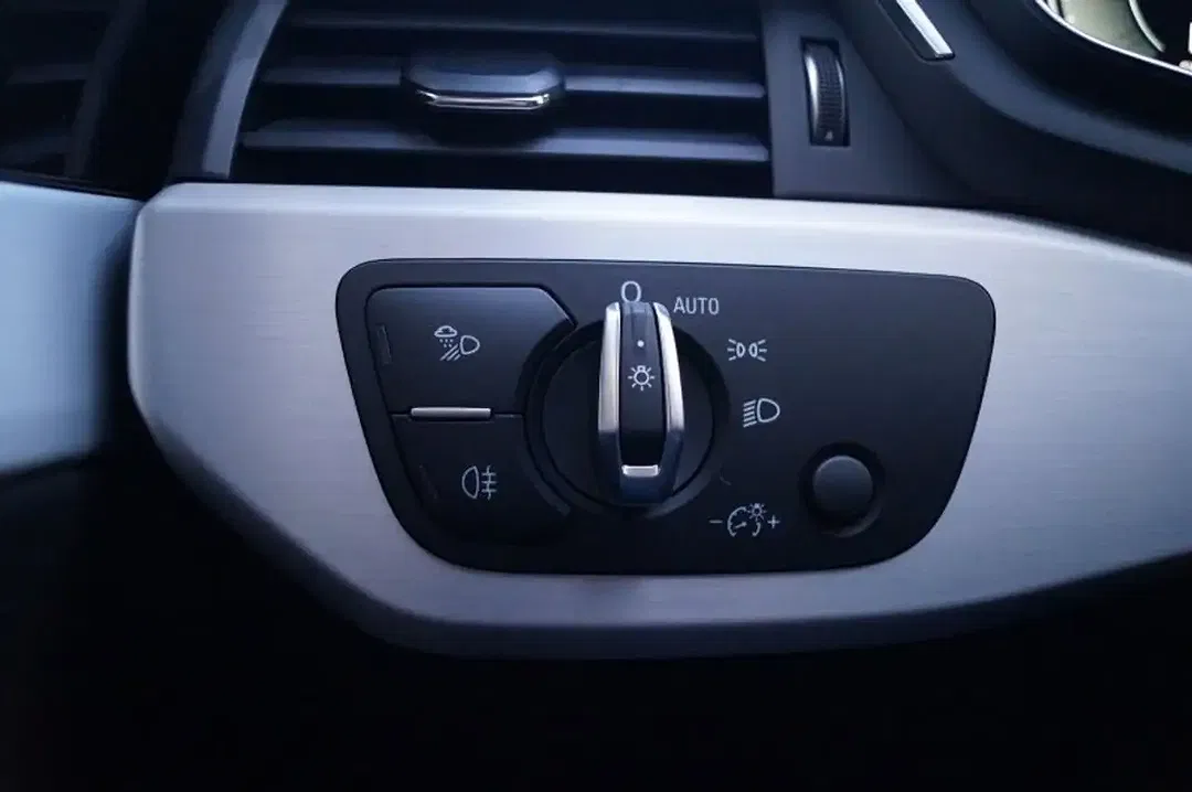 Audi A4 - Thumbnail 48