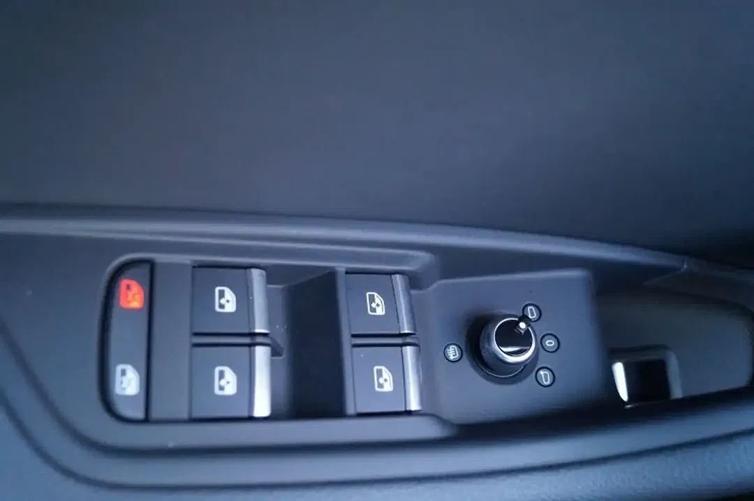 Audi A4 - Thumbnail 49