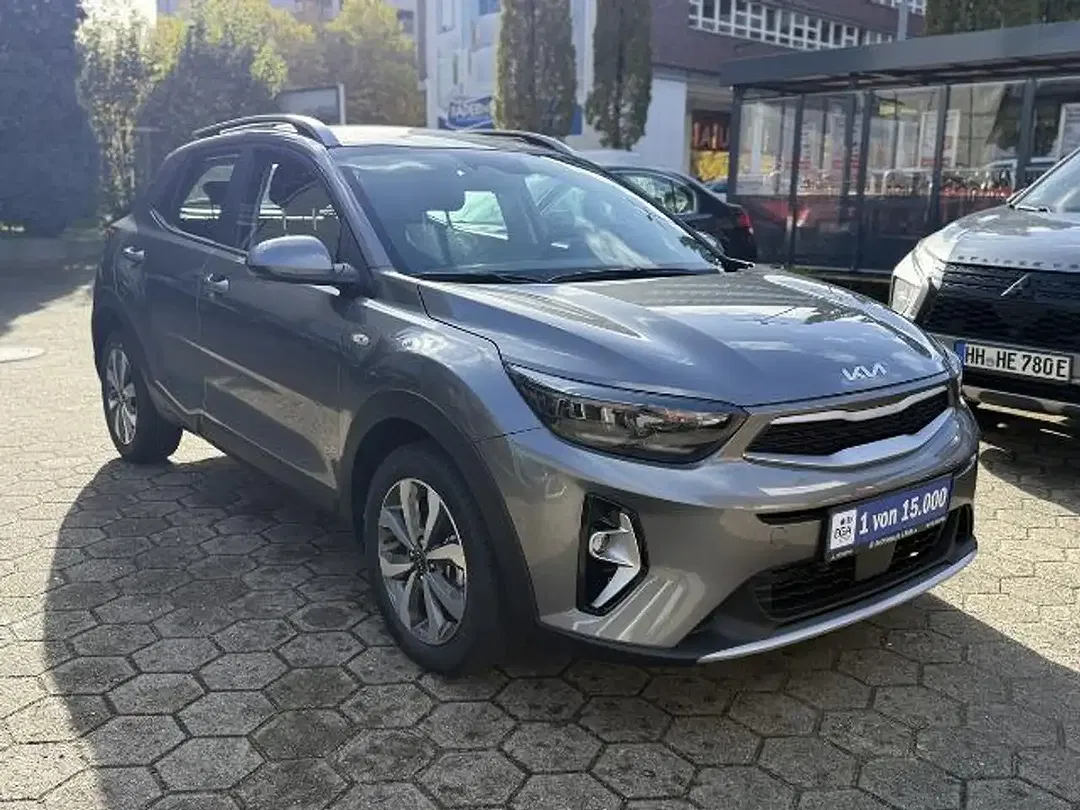 Kia Stonic - Thumbnail 3