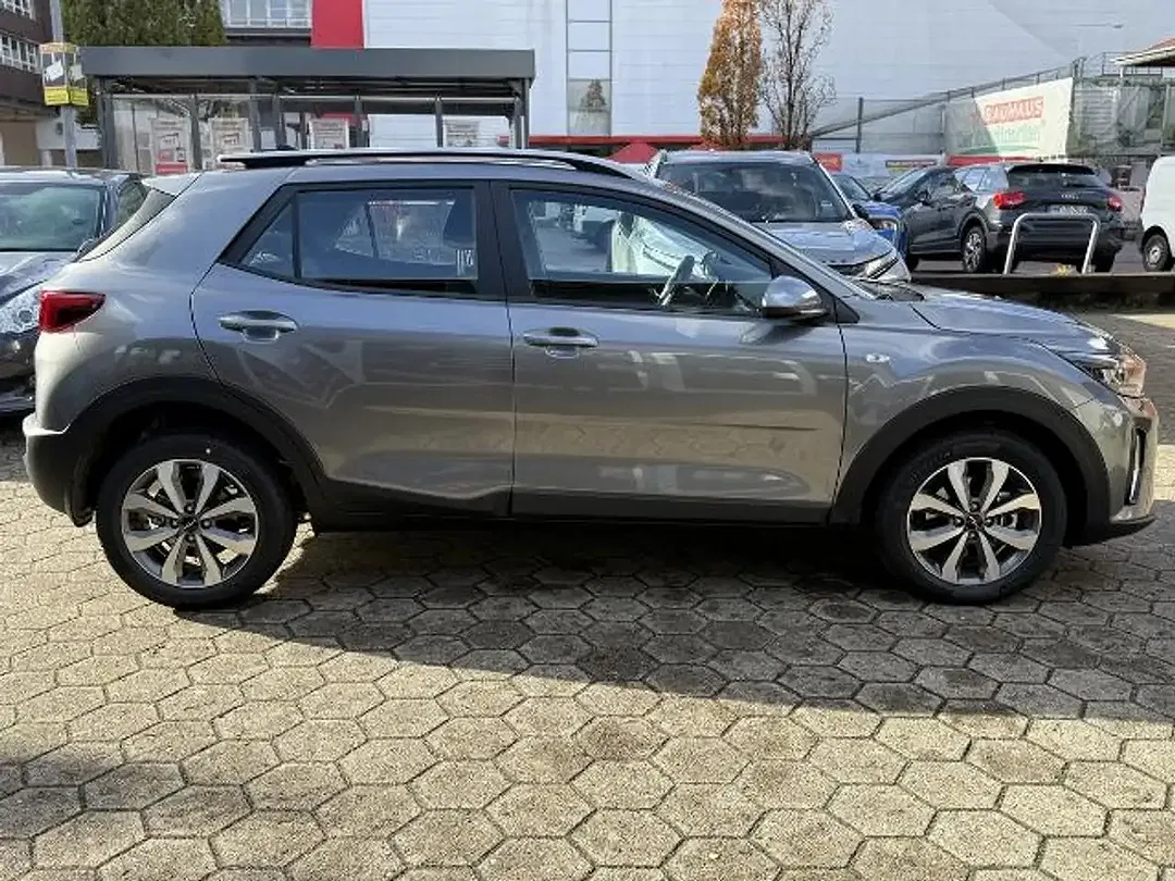 Kia Stonic - Thumbnail 4