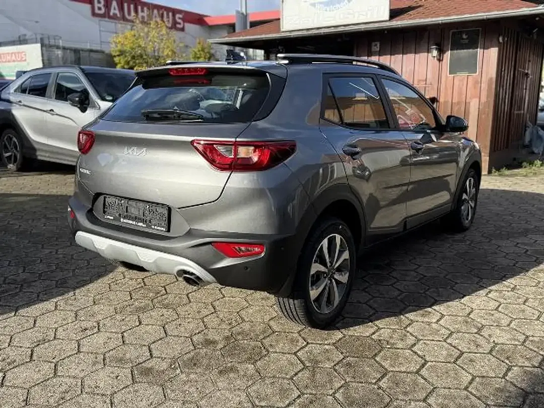 Kia Stonic - Thumbnail 5