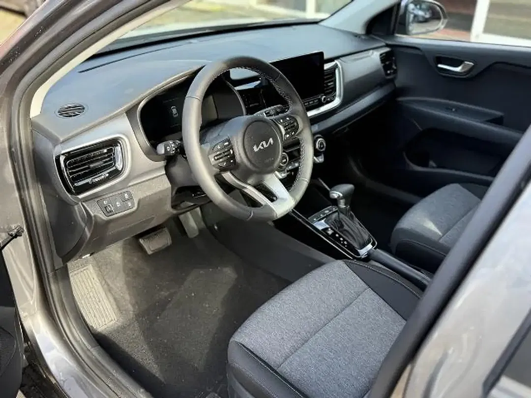 Kia Stonic - Thumbnail 9
